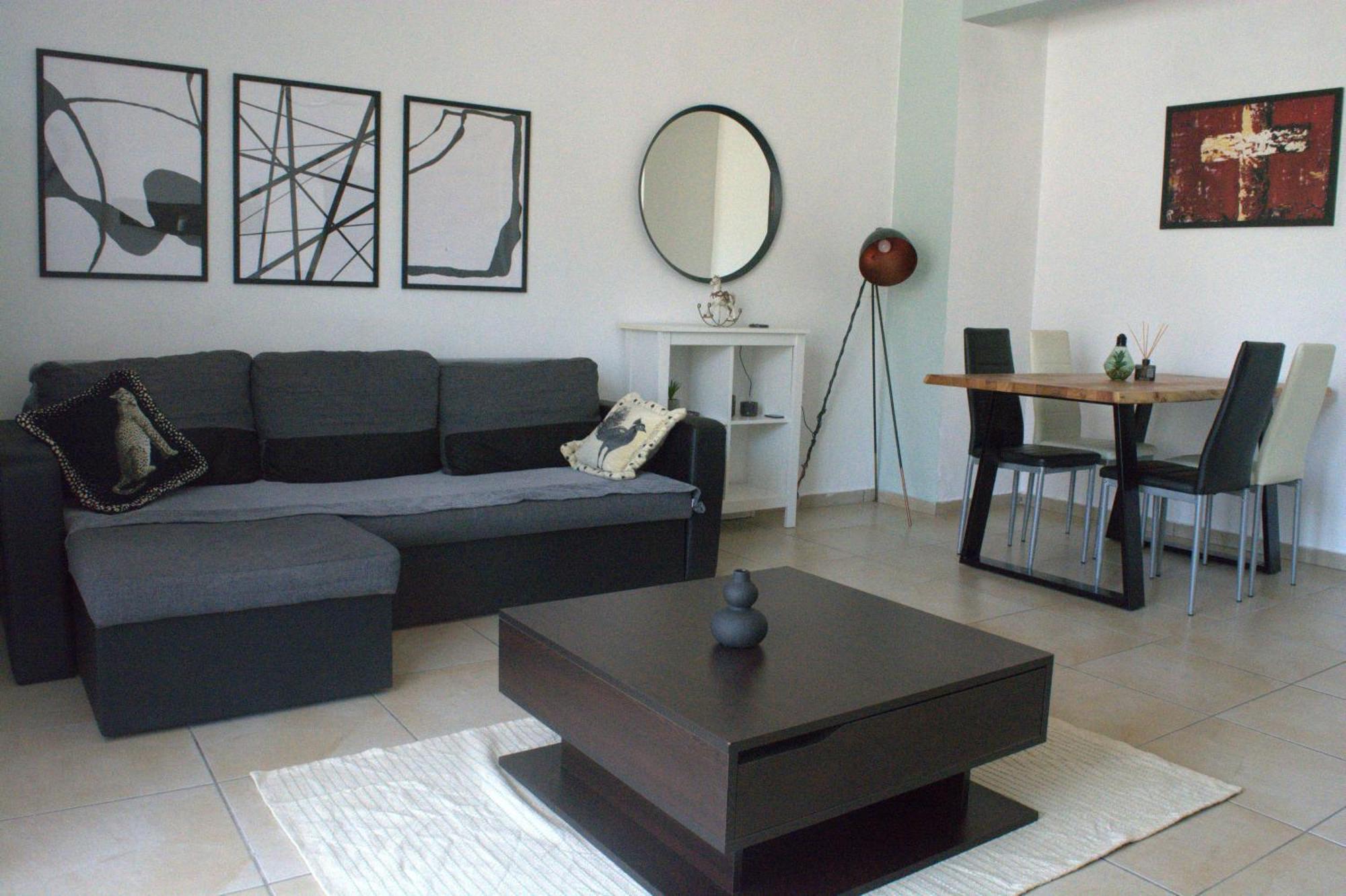Facilis Vector House *