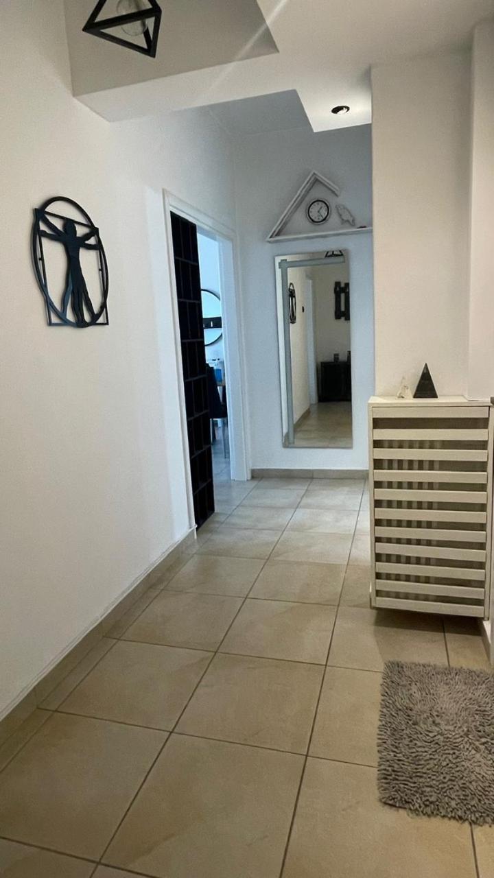 Apartment Facilis Vector House Kavala